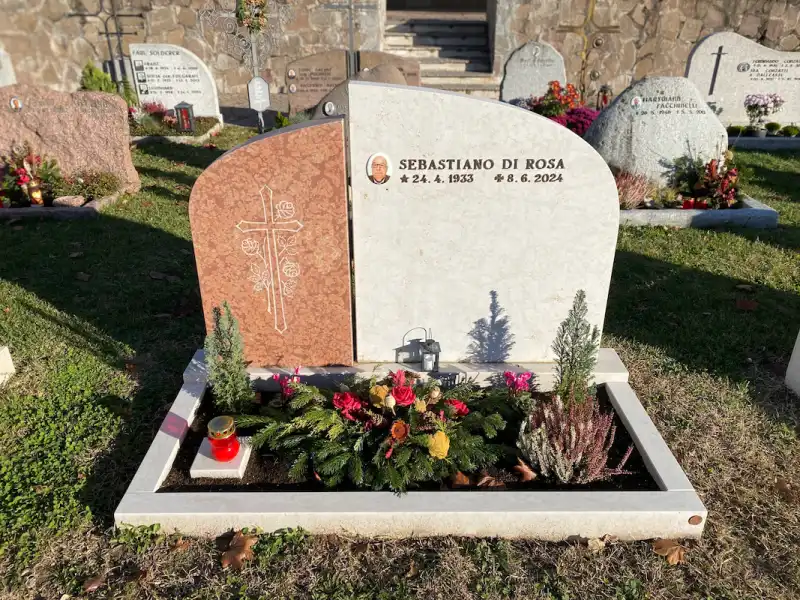 Lapide di famiglia in marmi bicolore