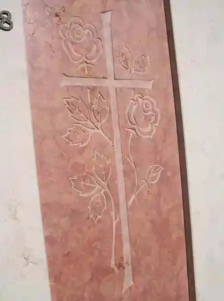 Gravur eines christlichen Symbols