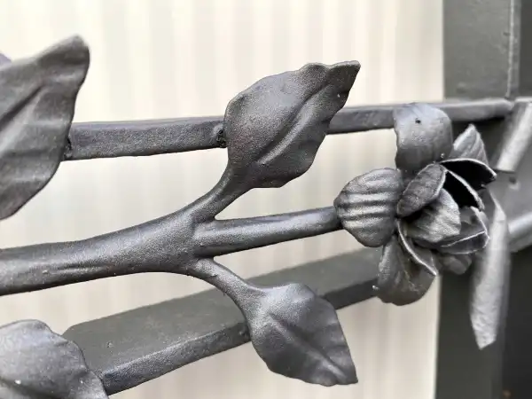 decorazione rosa in ferro FS-06