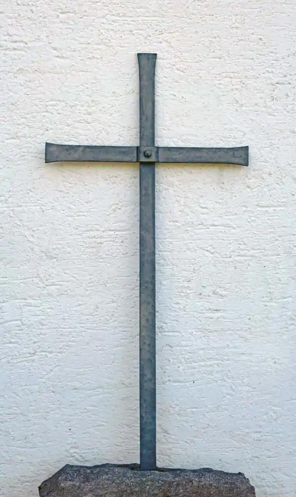 Geradliniges Kreuz aus Eisen FS-05