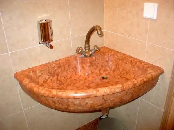 lavabo af angolo in marmo 